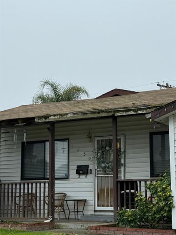 1030 Arrowhead Ave, Rio Linda, CA 95673