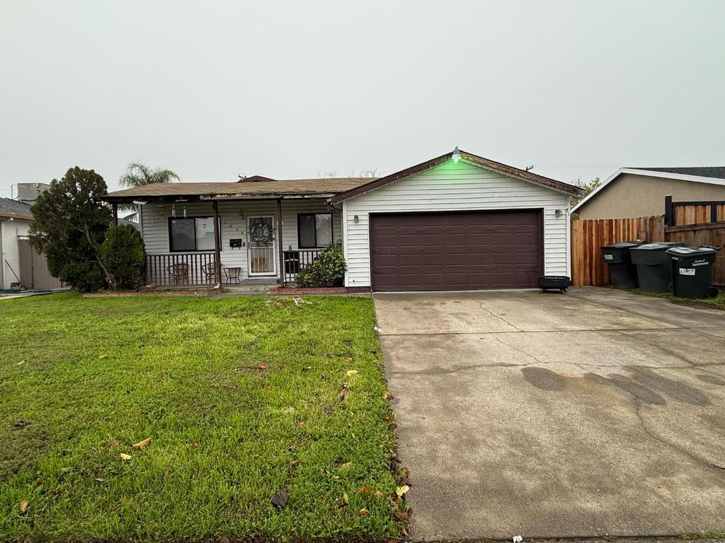 1030 Arrowhead Ave, Rio Linda, CA 95673