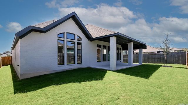 657 Borchers Blvd, New Braunfels, TX 78132