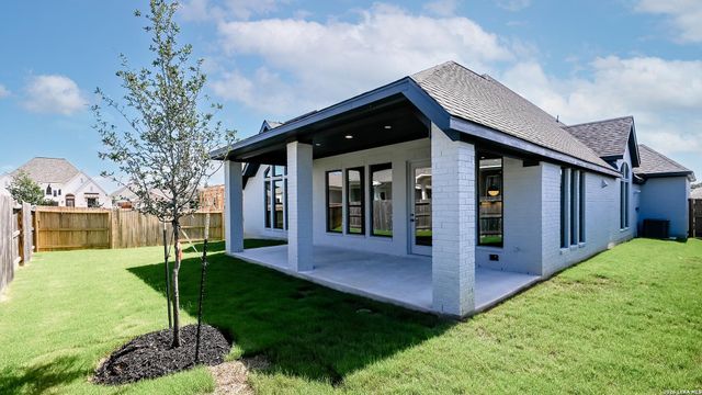 657 Borchers Blvd, New Braunfels, TX 78132