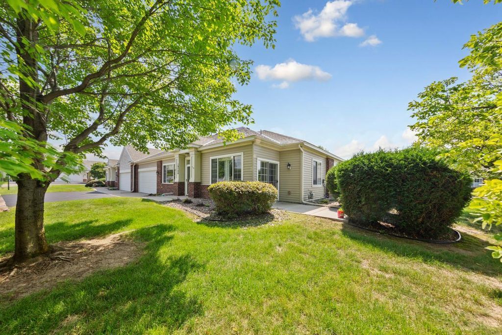 19740 Meadowlark Way 223, Farmington, MN 55024