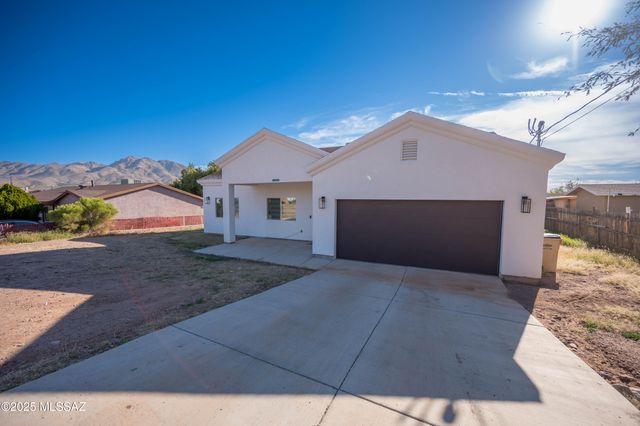 1427 Calle Tordo, Nogales, AZ 85648