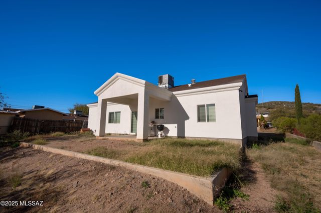 1427 Calle Tordo, Nogales, AZ 85648