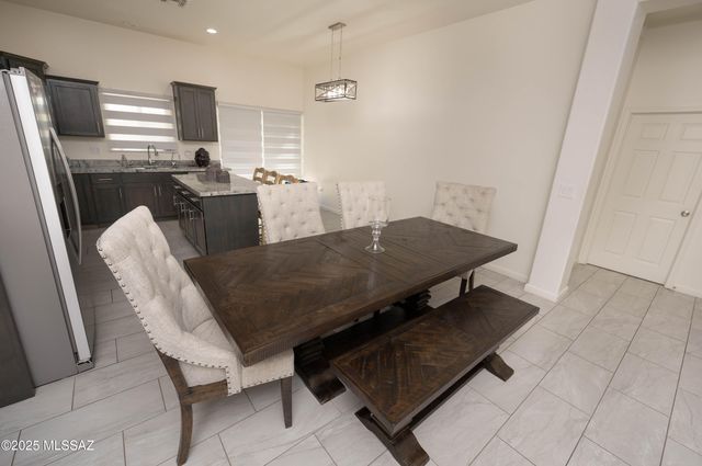 1427 Calle Tordo, Nogales, AZ 85648