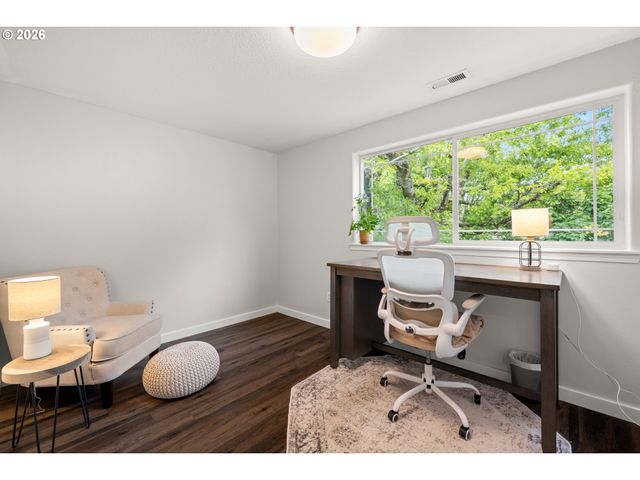 1410 Ne DEKUM St, Portland, OR 97211