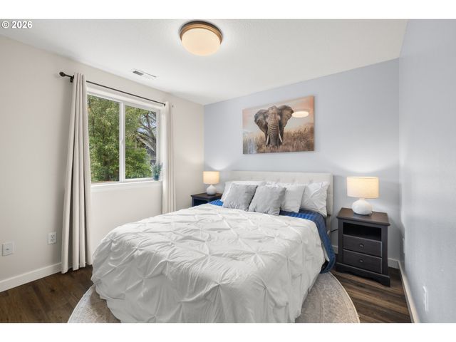 1410 Ne DEKUM St, Portland, OR 97211