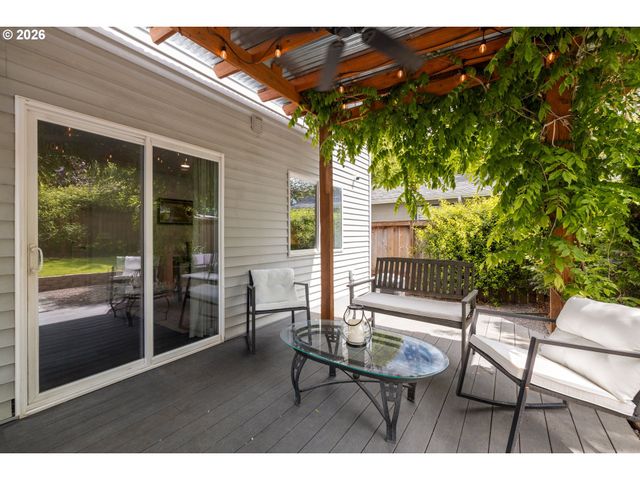 1410 Ne DEKUM St, Portland, OR 97211