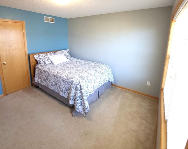 15999 Quince Street NW, Andover, MN 55304