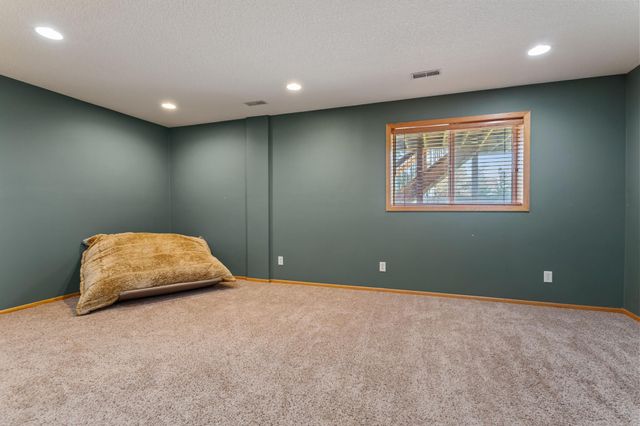 15999 Quince Street NW, Andover, MN 55304