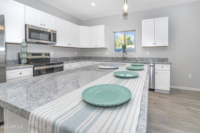 211 W ALSDORF Road, Eloy, AZ 85131