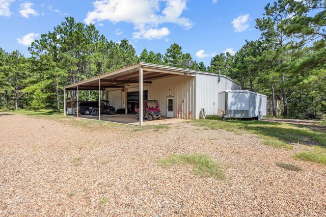 9250 E Fm 942, Livingston, TX 77351