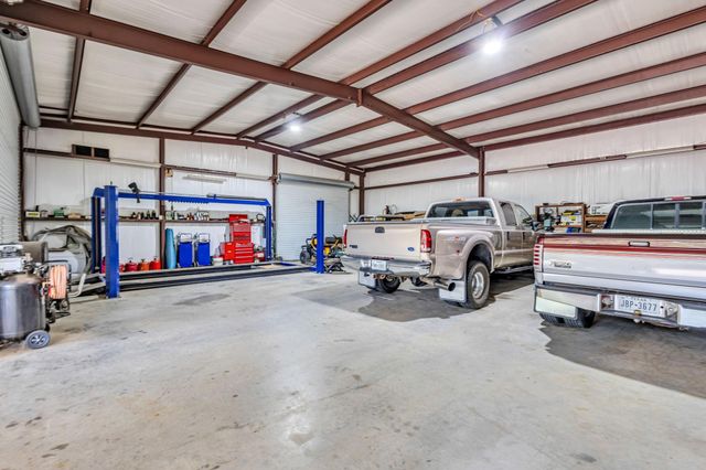 9250 E Fm 942, Livingston, TX 77351