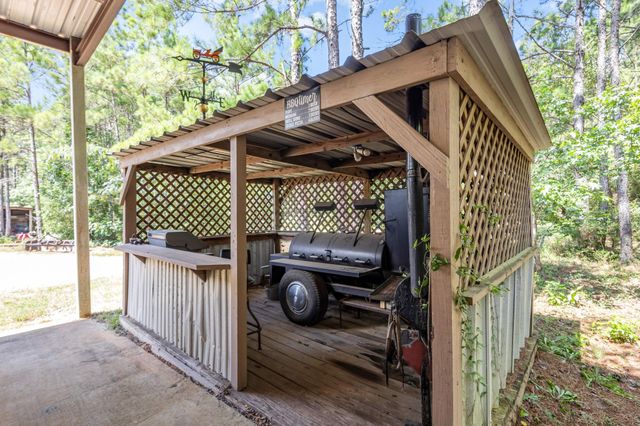 9250 E Fm 942, Livingston, TX 77351