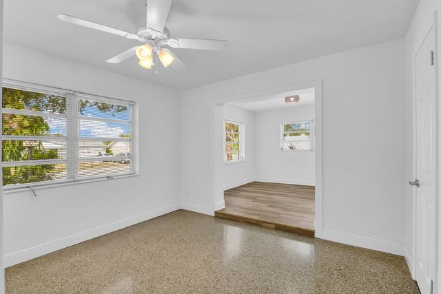 702 Sunset Drive, Lake Worth Beach, FL 33461