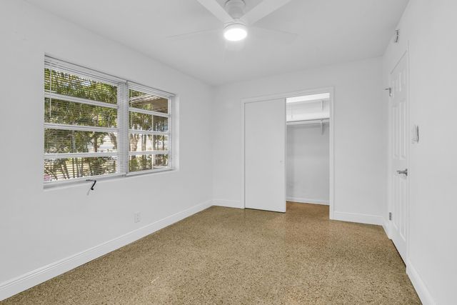 702 Sunset Drive, Lake Worth Beach, FL 33461