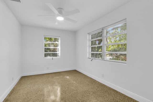 702 Sunset Drive, Lake Worth Beach, FL 33461