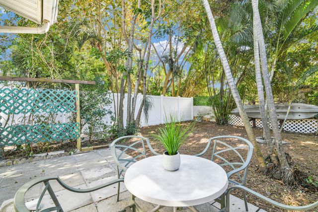 702 Sunset Drive, Lake Worth Beach, FL 33461