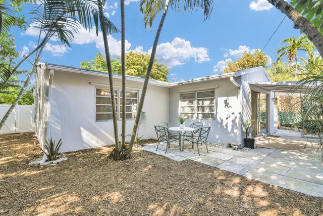 702 Sunset Drive, Lake Worth Beach, FL 33461