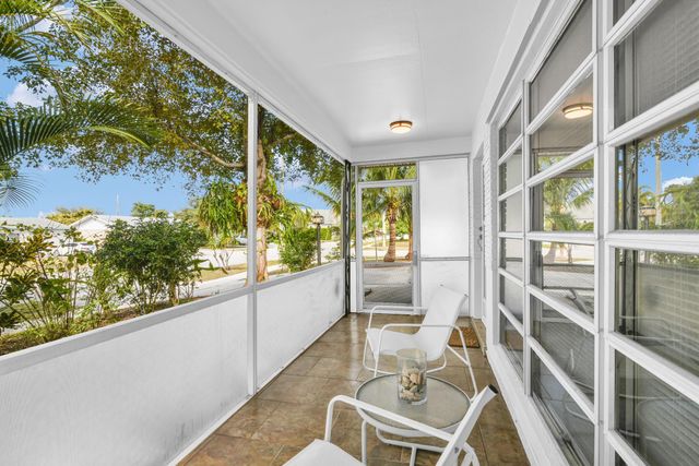 702 Sunset Drive, Lake Worth Beach, FL 33461