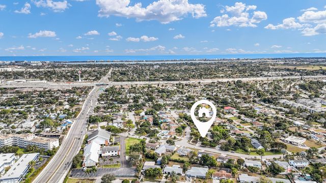 702 Sunset Drive, Lake Worth Beach, FL 33461