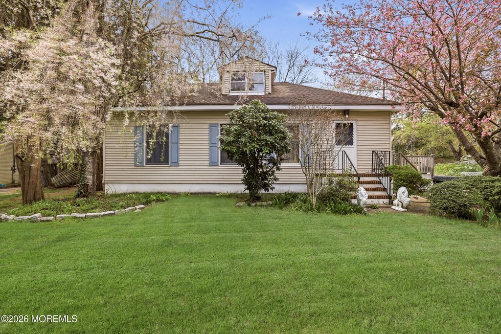 376 Cook Road, Jackson, NJ 08527