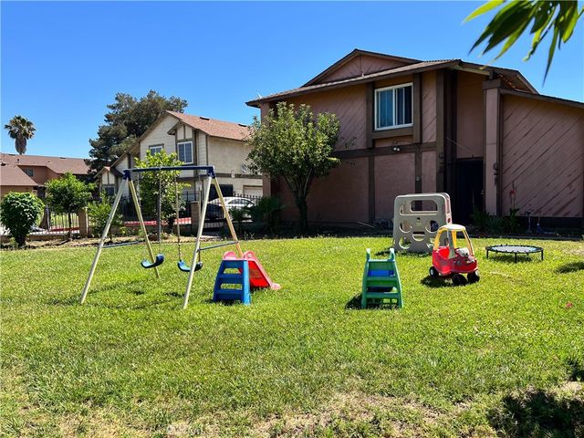 126 Lassen Place D, Ontario, CA 91764