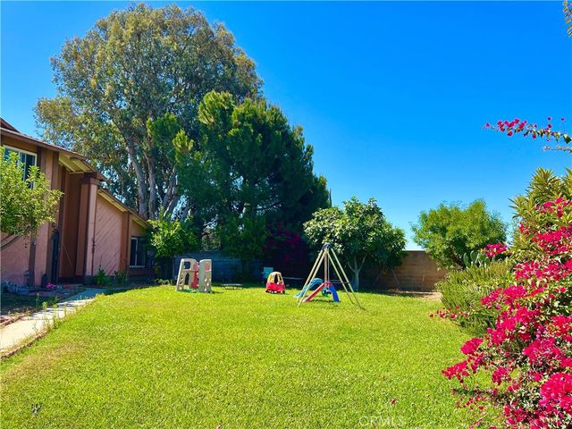 126 Lassen Place D, Ontario, CA 91764
