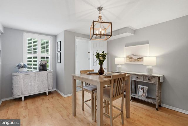 102 CEDAR AVE, Conshohocken, PA 19428