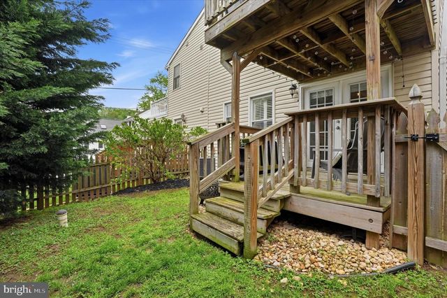 102 CEDAR AVE, Conshohocken, PA 19428