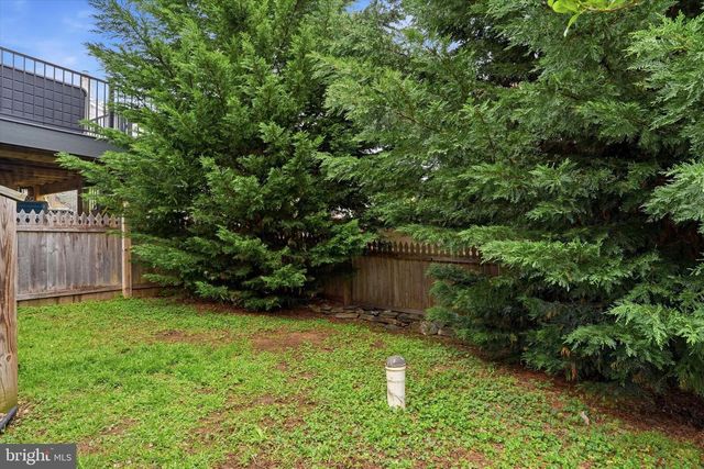 102 CEDAR AVE, Conshohocken, PA 19428