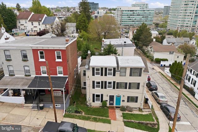 102 CEDAR AVE, Conshohocken, PA 19428