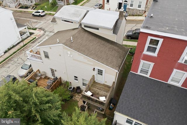 102 CEDAR AVE, Conshohocken, PA 19428