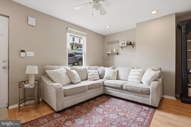 102 CEDAR AVE, Conshohocken, PA 19428
