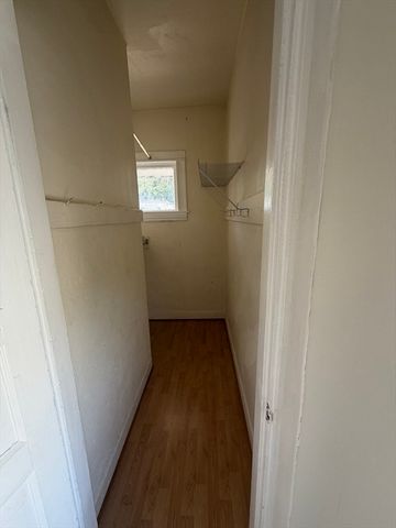 287 Grove 3, Brockton, MA 02302
