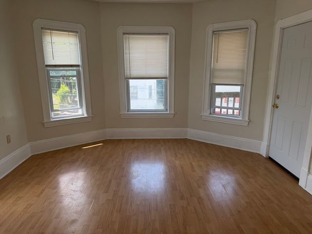 287 Grove 3, Brockton, MA 02302