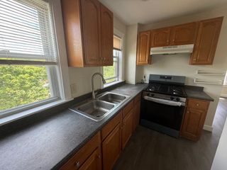 287 Grove 3, Brockton, MA 02302