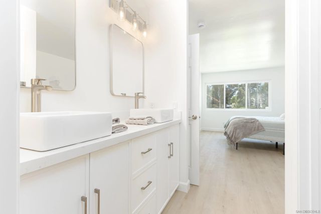 359 N Melrose Drive H, Vista, CA 92083