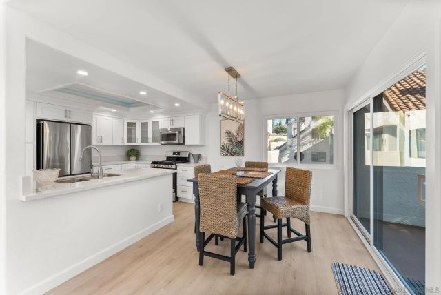 359 N Melrose Drive H, Vista, CA 92083