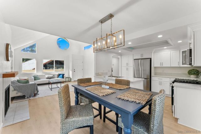 359 N Melrose Drive H, Vista, CA 92083