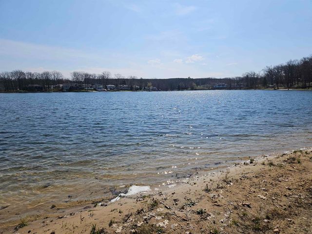 439 S Lake Street, Harrison, MI 48625
