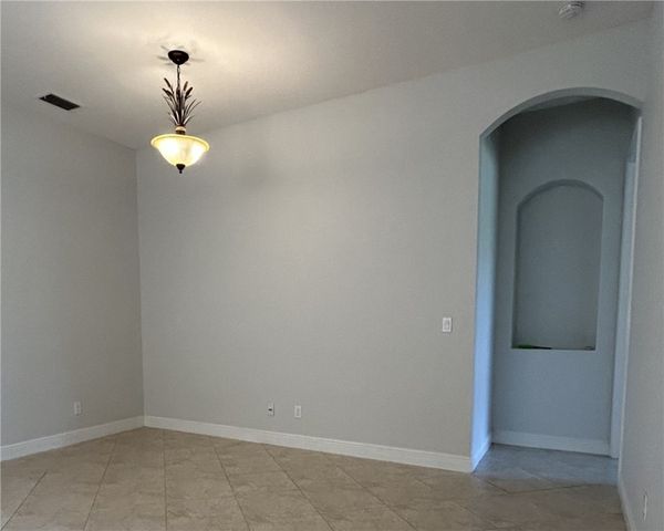 1951 Grey Falcon Circle SW, Vero Beach, FL 32962