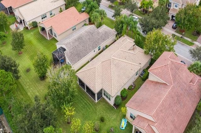 1951 Grey Falcon Circle SW, Vero Beach, FL 32962