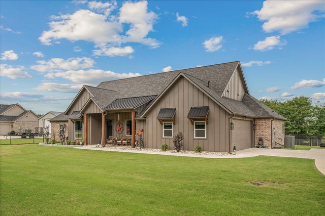 381 County Road 4945, Leonard, TX 75452