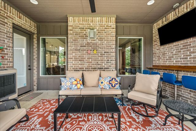 381 County Road 4945, Leonard, TX 75452