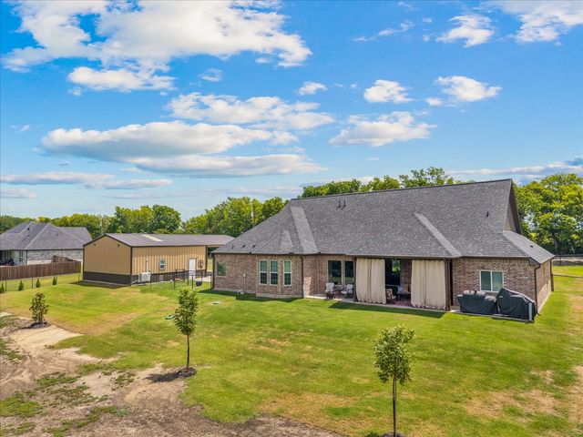 381 County Road 4945, Leonard, TX 75452