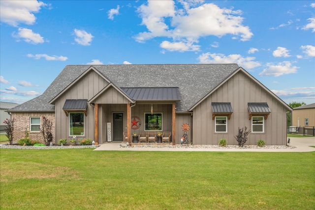 381 County Road 4945, Leonard, TX 75452