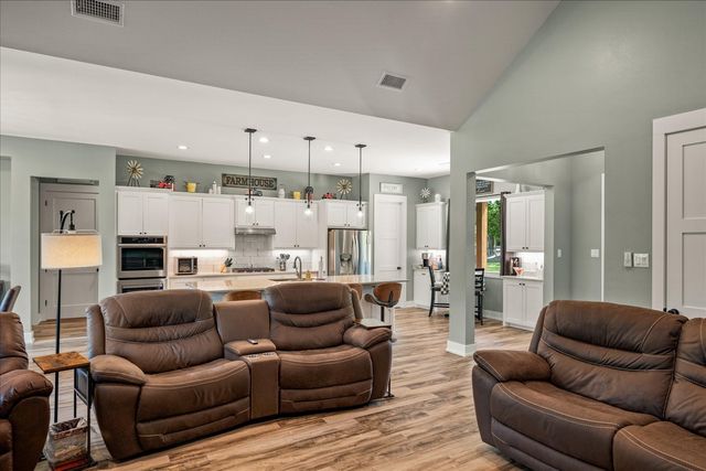 381 County Road 4945, Leonard, TX 75452
