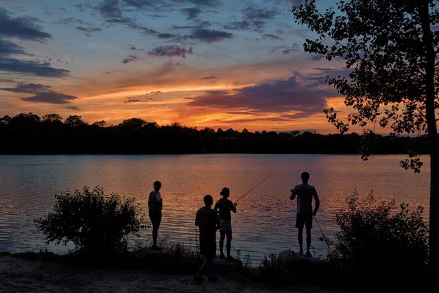 33 Shoreline Road B, Lake Barrington, IL 60010