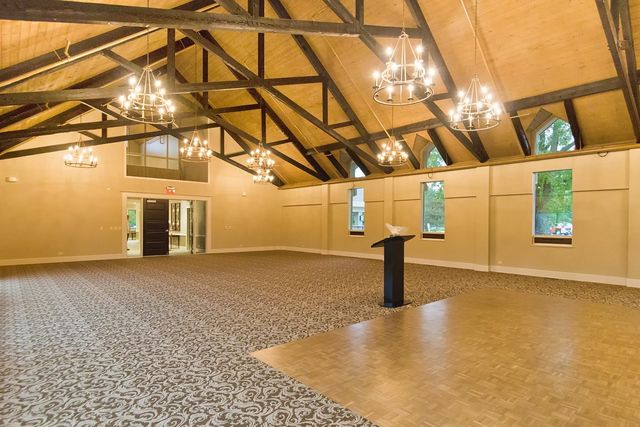 33 Shoreline Road B, Lake Barrington, IL 60010