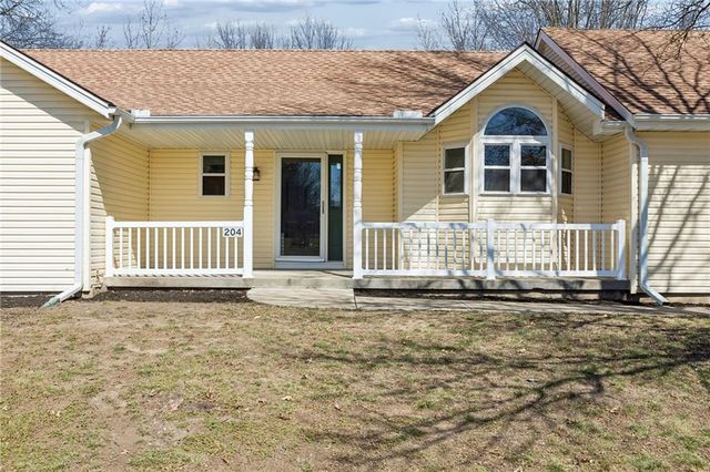 204 W 1st Street, Garden City, MO 64747